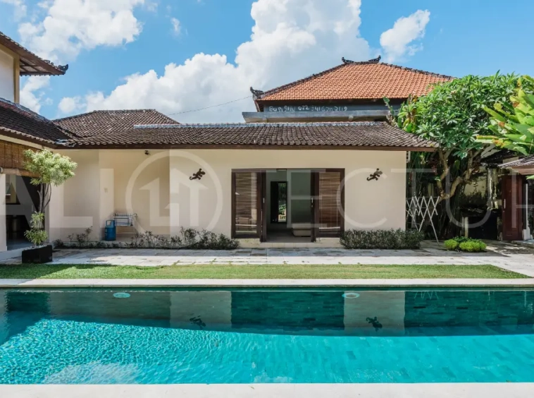 Comfortable Family Villa in Seminyak with Open Living4