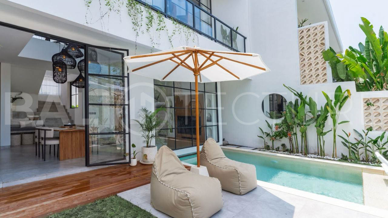Modern Tropical Villa with Sunset Rice Field Views in Babakan2