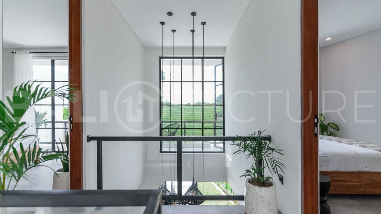 Modern Tropical Villa with Sunset Rice Field Views in Babakan12