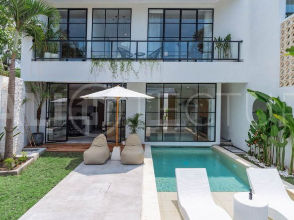 Modern Tropical Villa with Sunset Rice Field Views in Babakan4