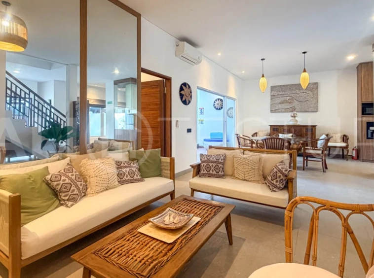 Charming-3-Bedroom-Villa-for-Sale-in-Seminyak-Residential-7