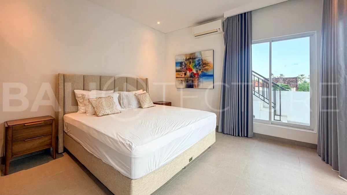 Charming-3-Bedroom-Villa-for-Sale-in-Seminyak-Residential-15