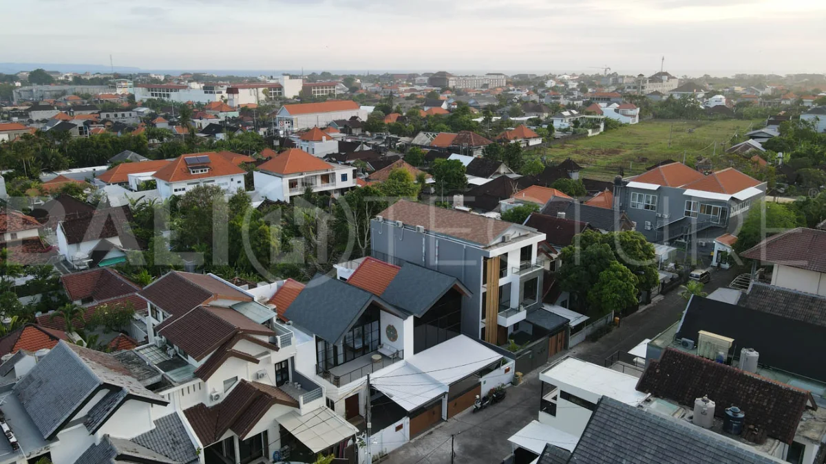 Charming-3-Bedroom-Villa-for-Sale-in-Seminyak-Residential-1