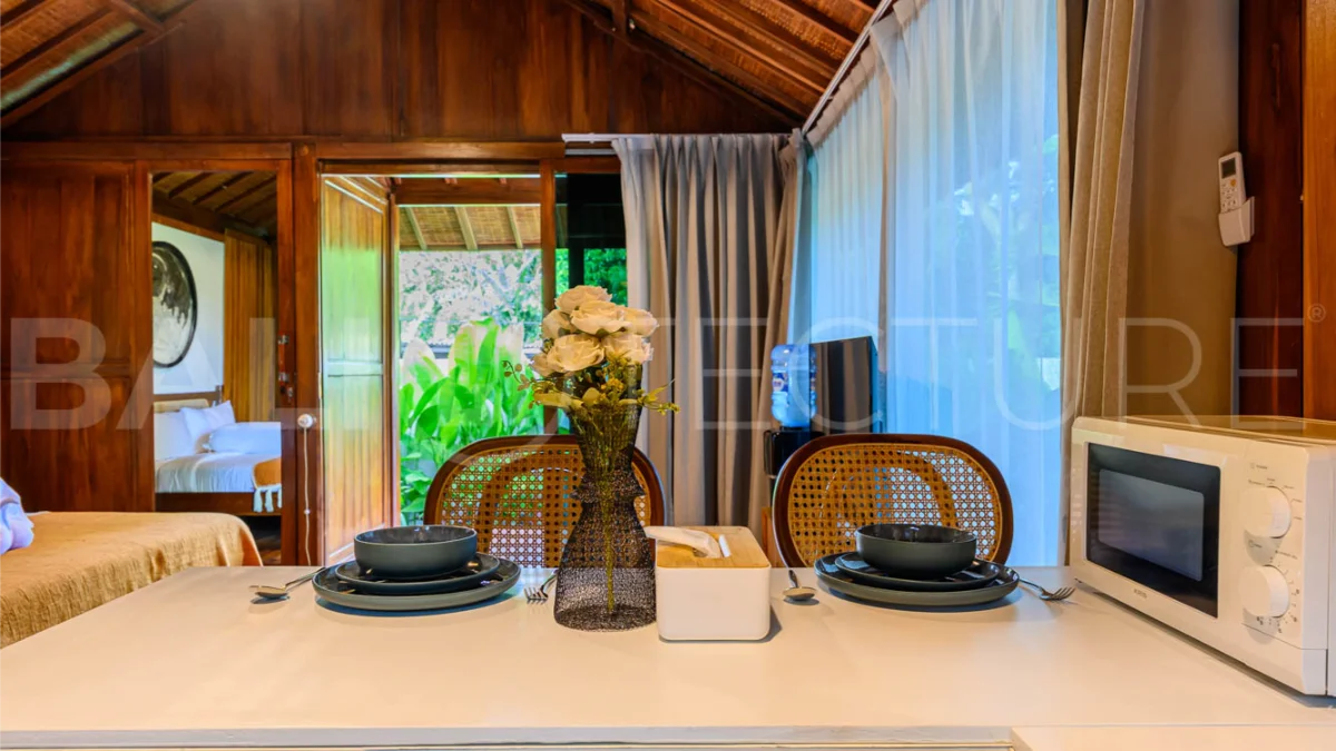 Charming-Wooden-1-Bedroom-Villa-for-Sale-in-Ungasan-11