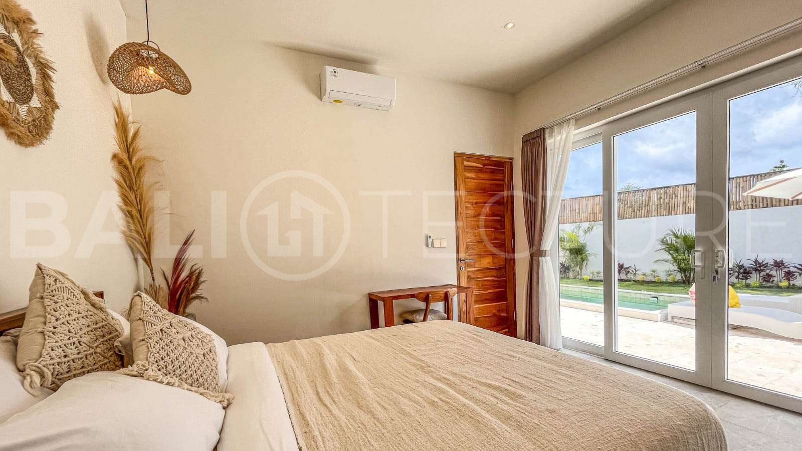 Modern 2 Bedroom Villa with Rooftop & Tropical Garden in Nyang Nyang1