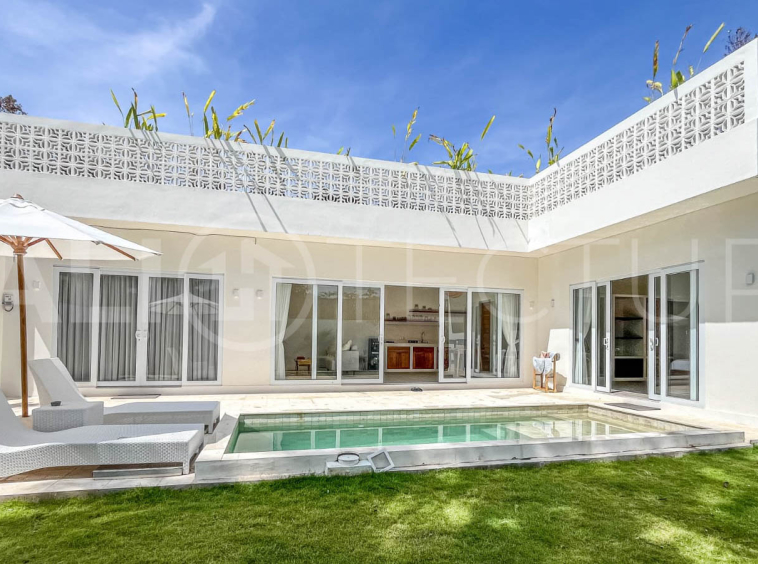 Modern 2 Bedroom Villa with Rooftop & Tropical Garden in Nyang Nyang5
