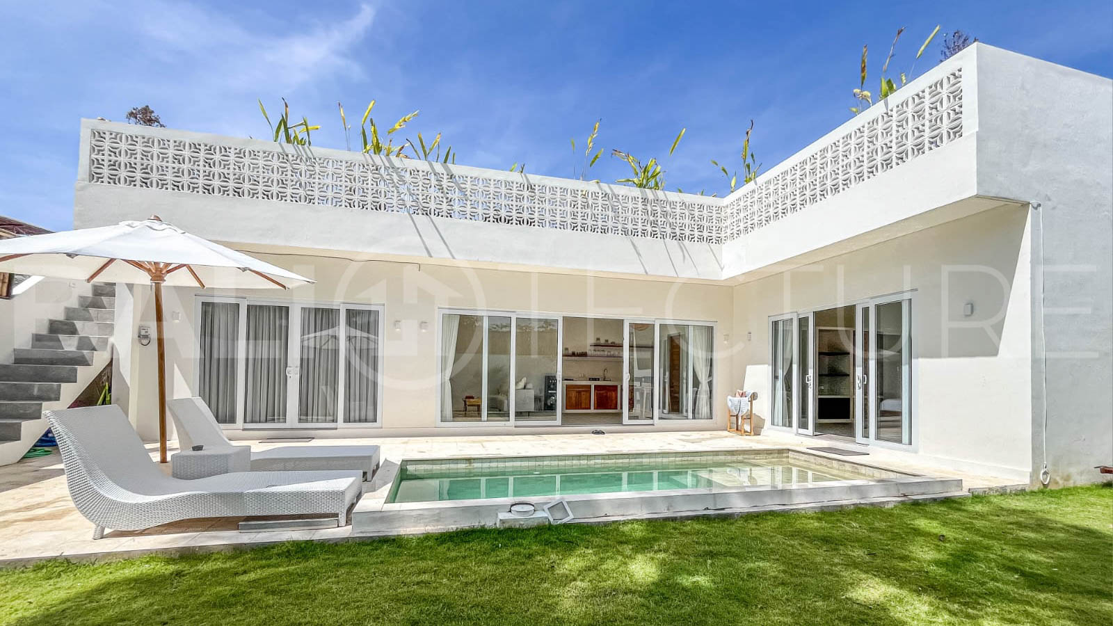 Modern 2 Bedroom Villa with Rooftop & Tropical Garden in Nyang Nyang5