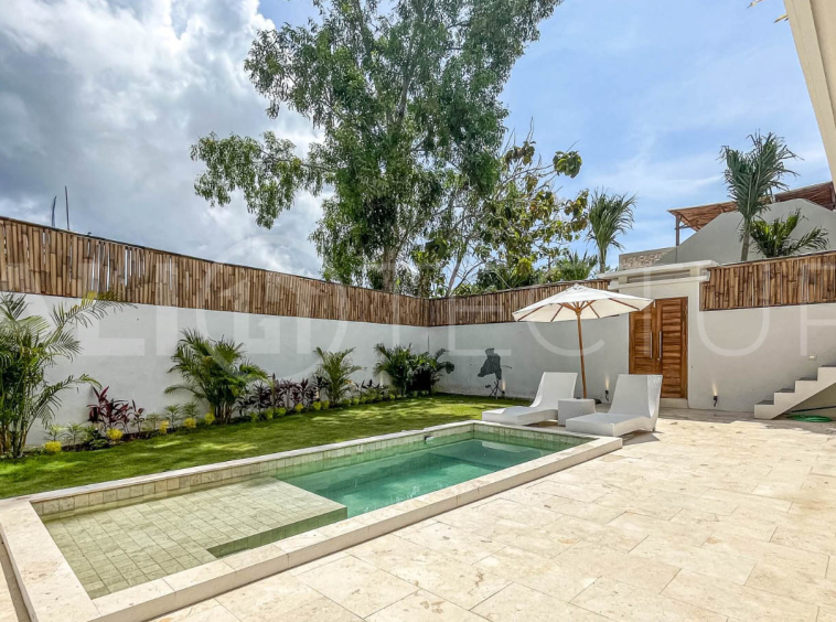 Modern 2 Bedroom Villa with Rooftop & Tropical Garden in Nyang Nyang7