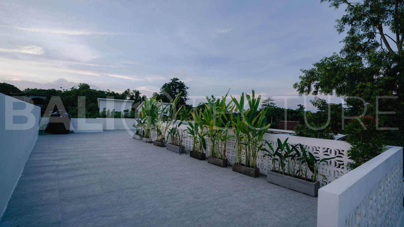 Modern 2 Bedroom Villa with Rooftop & Tropical Garden in Nyang Nyang13