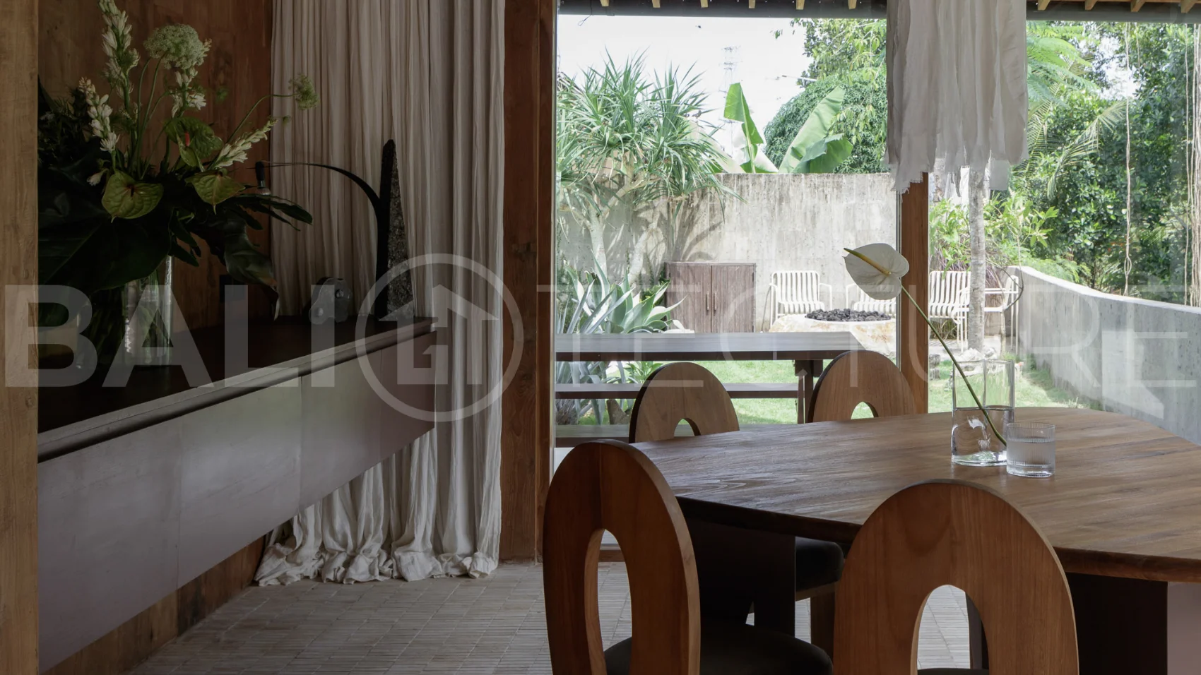 Joglo-Style-3-Bedroom-Villa-for-Sale-in-Buwit-Tabanan-16
