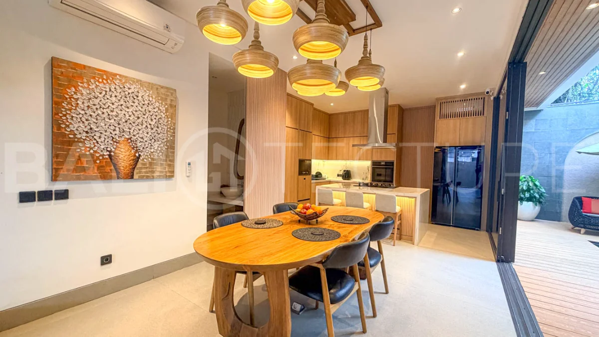 Luxurious-Modern-3-1-Bedroom-Villa-for-Sale-in-Seminyak-Residential-2