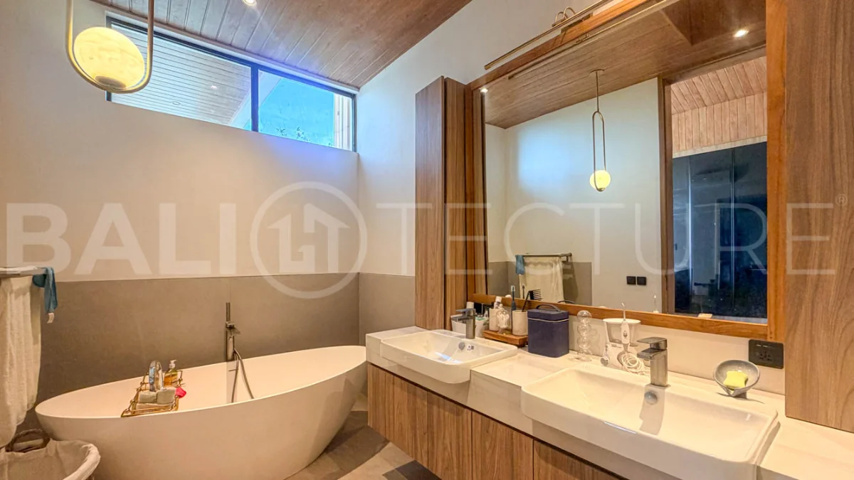 Luxurious-Modern-3-1-Bedroom-Villa-for-Sale-in-Seminyak-Residential-14