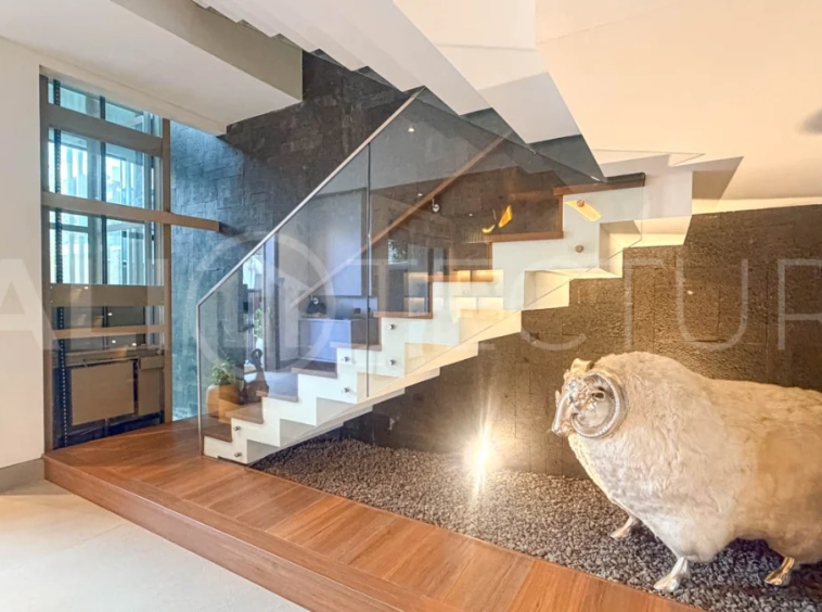 Luxurious-Modern-3-1-Bedroom-Villa-for-Sale-in-Seminyak-Residential-6