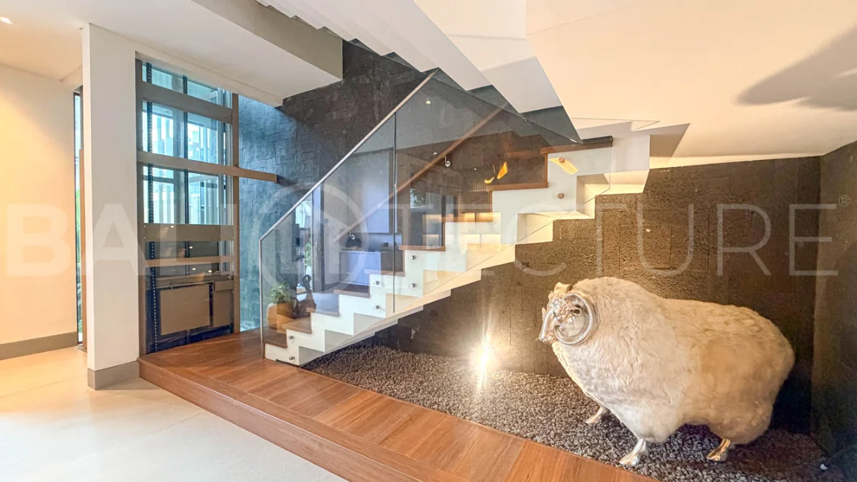 Luxurious-Modern-3-1-Bedroom-Villa-for-Sale-in-Seminyak-Residential-6