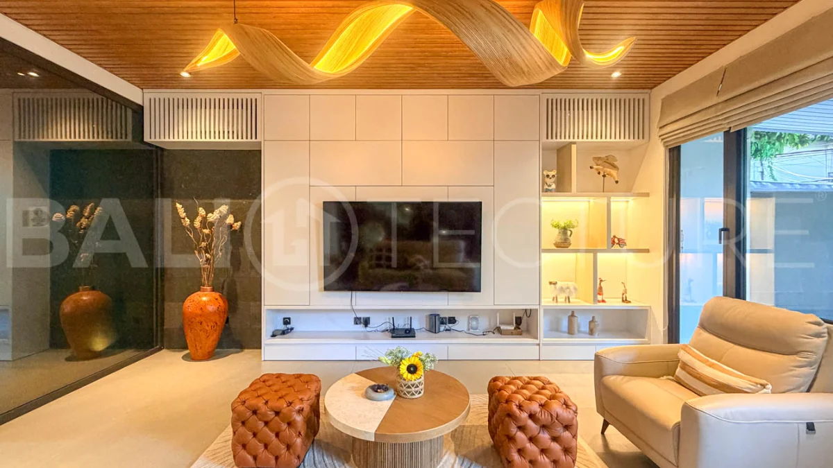 Luxurious-Modern-3-1-Bedroom-Villa-for-Sale-in-Seminyak-Residential-7