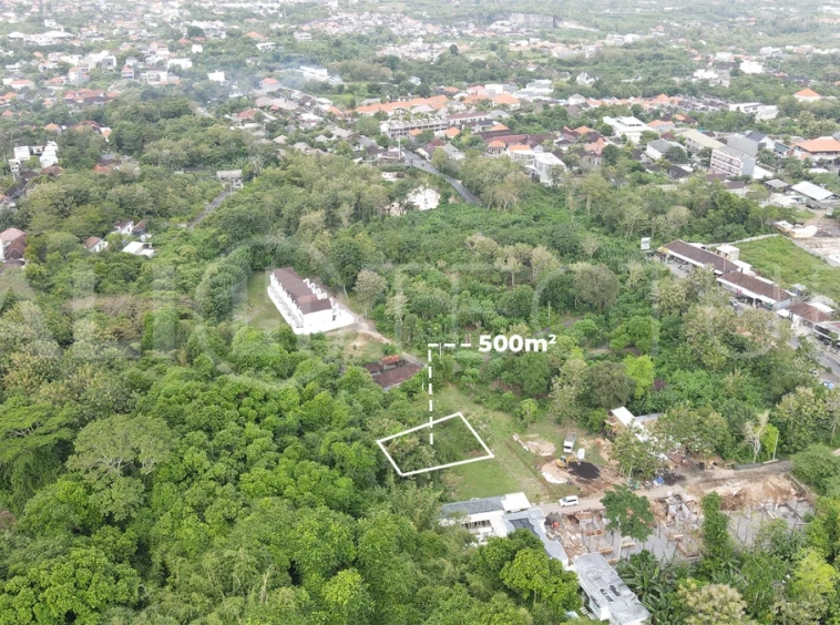 Perfectly-Located-500m2-Land-for-Sale-between-Ungasan-and-Uluwatu-5