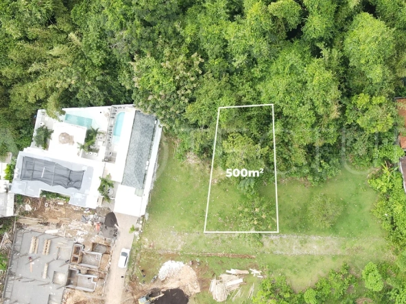 Perfectly-Located-500m2-Land-for-Sale-between-Ungasan-and-Uluwatu-3