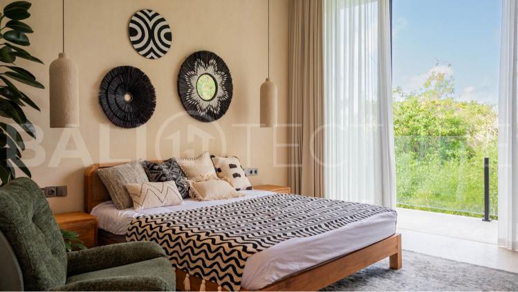Modern 3-Bedroom Villa Near Gunung Payung Beach18
