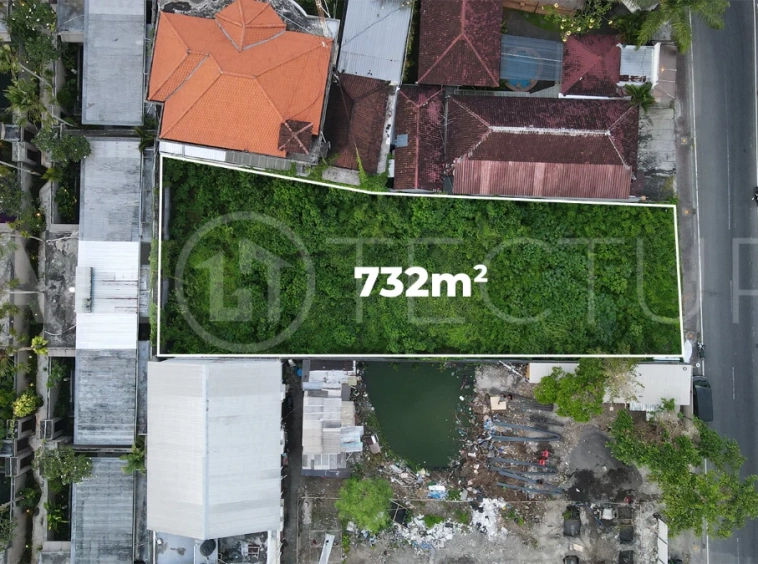 Strategic-Commercial-732m2-Land-for-Sale-in-Seminyak-2