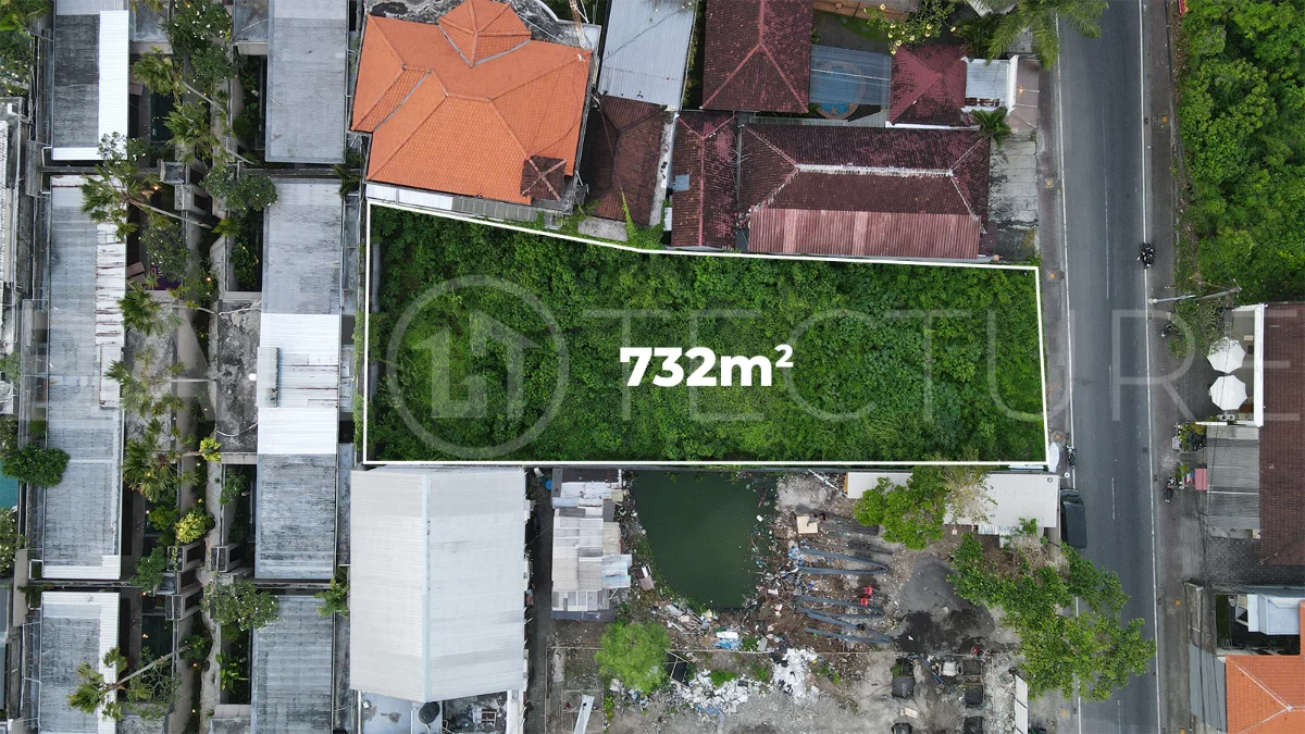 Strategic-Commercial-732m2-Land-for-Sale-in-Seminyak-2