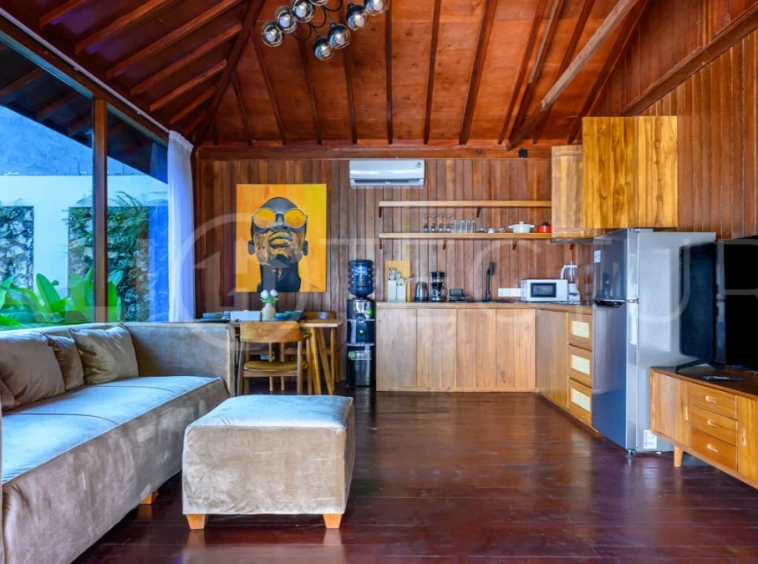 Wooden-Classic-2-Bedroom-Villa-for-Sale-in-Ungasan-7