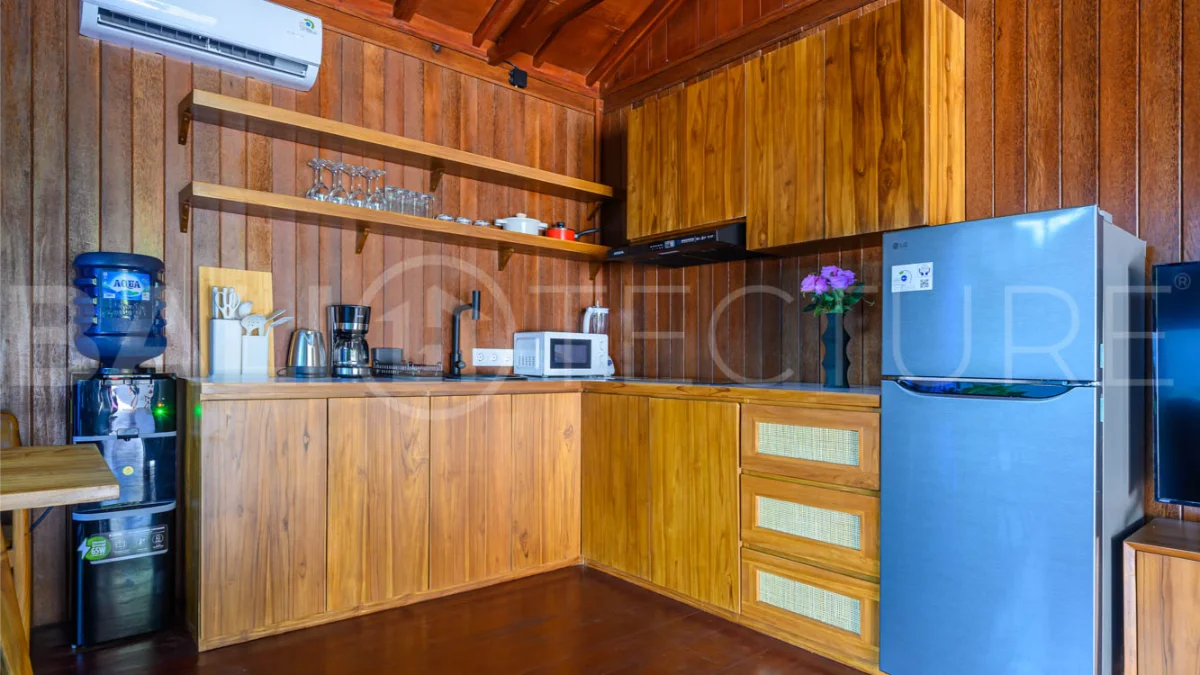 Wooden-Classic-2-Bedroom-Villa-for-Sale-in-Ungasan-8
