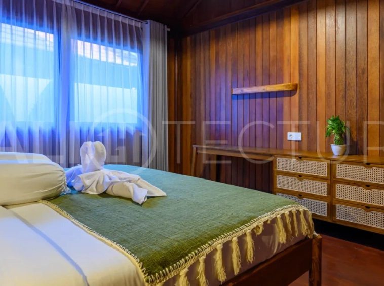 Wooden-Classic-2-Bedroom-Villa-for-Sale-in-Ungasan-1