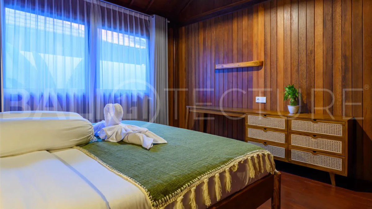 Wooden-Classic-2-Bedroom-Villa-for-Sale-in-Ungasan-1