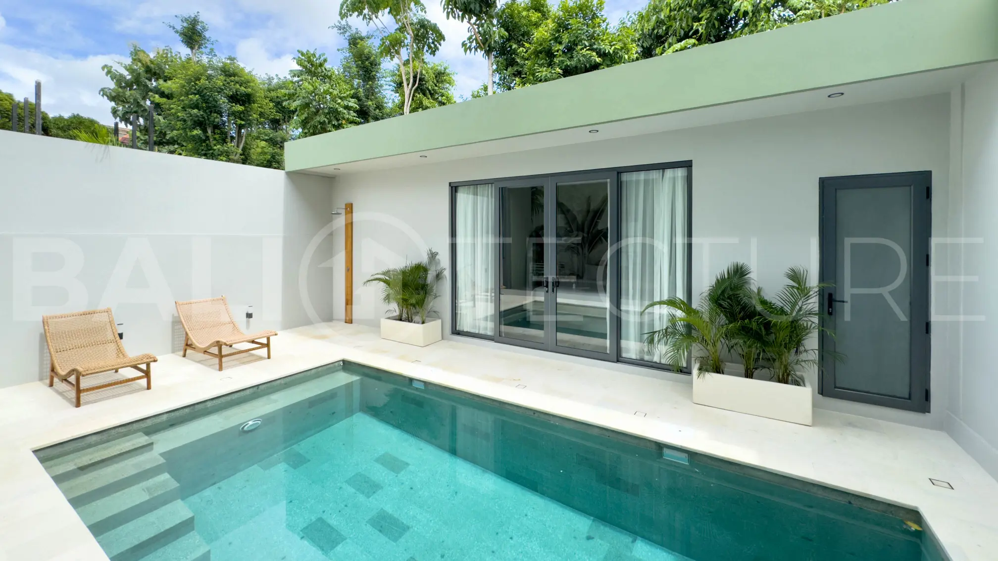 Contemporary Tropical Villa in Uluwatu – Move-In Ready Investment Opportunity13