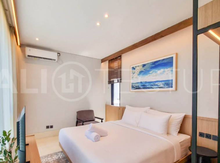 Brand New Modern 4 Bedroom Villa with Private Pool in Batu Bolong, Canggu12