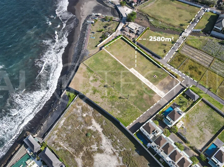 Beachfront-2580m2-Land-for-Sale-in-Pabean-Beach-Ketewel-1
