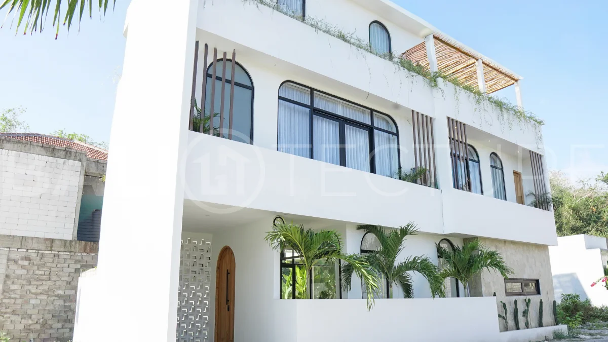 Charming-3-Bedroom-Villa-for-Sale-near-Melasti-Beach-Ungasan-13