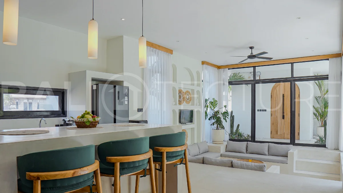 Charming-3-Bedroom-Villa-for-Sale-near-Melasti-Beach-Ungasan-17