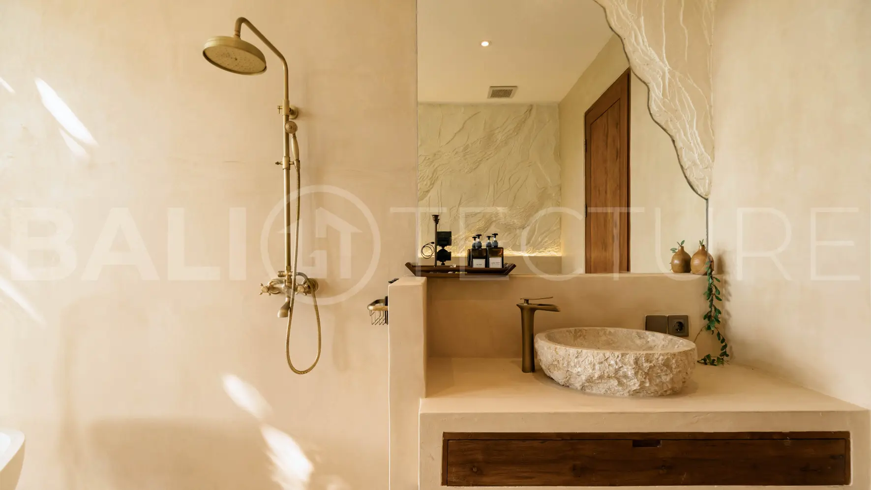 Peaceful 3BR Investment Villa with Jungle Views in Tabanan14