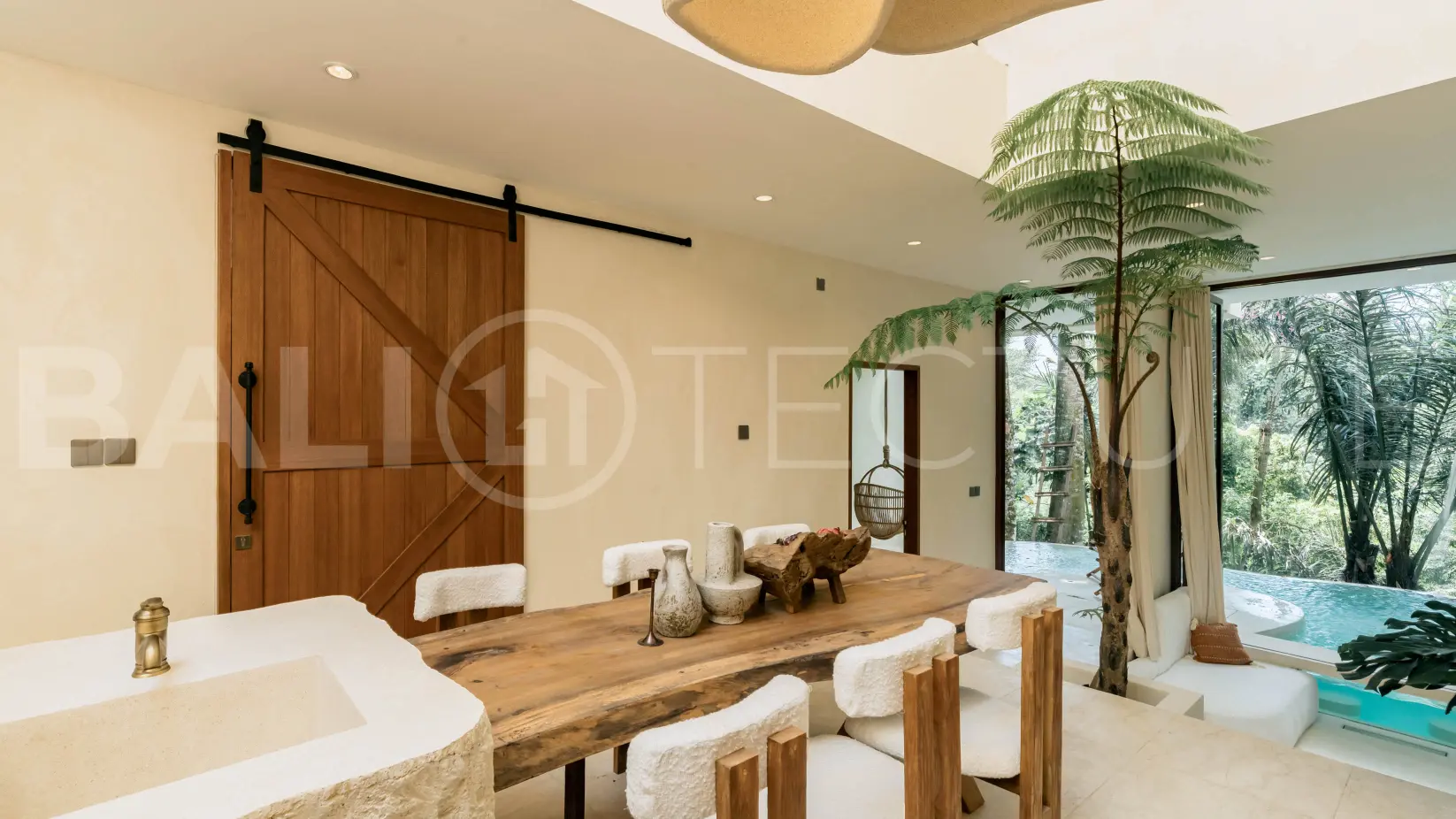 Peaceful 3BR Investment Villa with Jungle Views in Tabanan5