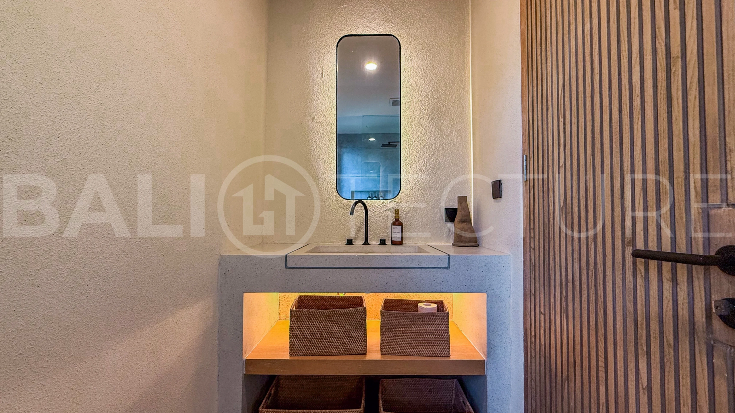 Modern-Tropical-3-Bedroom-Villa-for-Sale-in-Uluwatu-20