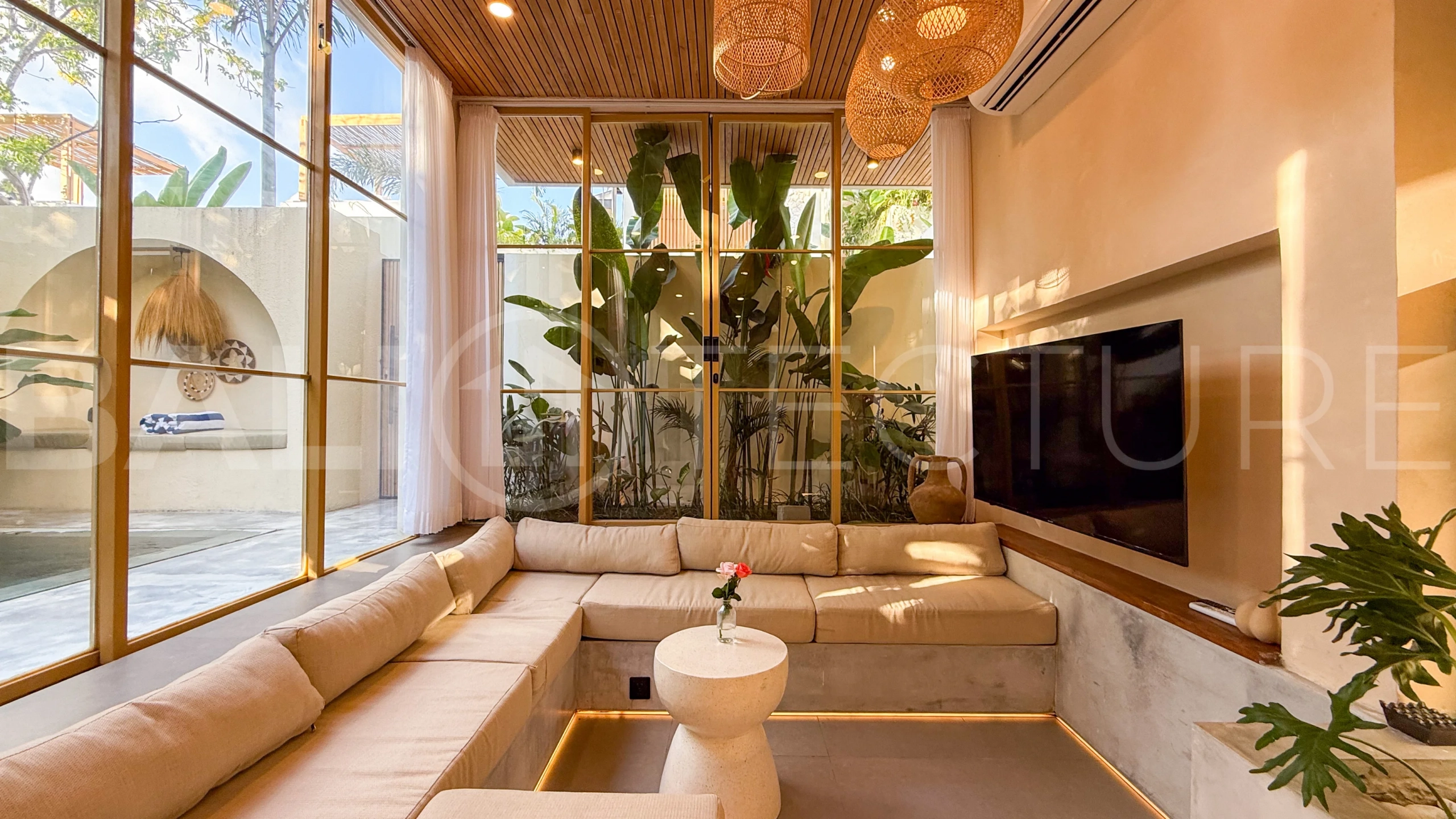 Modern-Tropical-3-Bedroom-Villa-for-Sale-in-Uluwatu-10