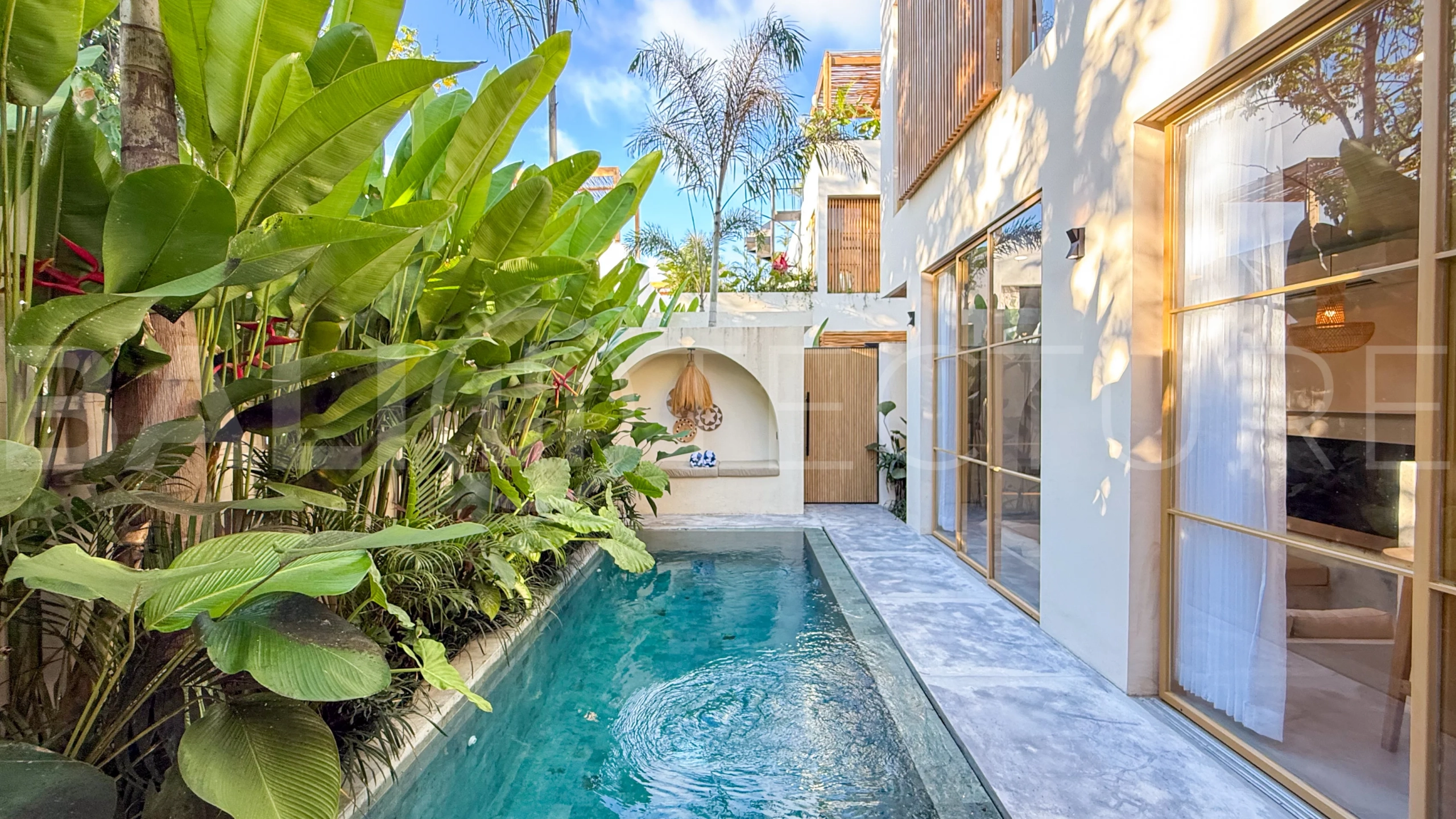 Modern-Tropical-3-Bedroom-Villa-for-Sale-in-Uluwatu-14