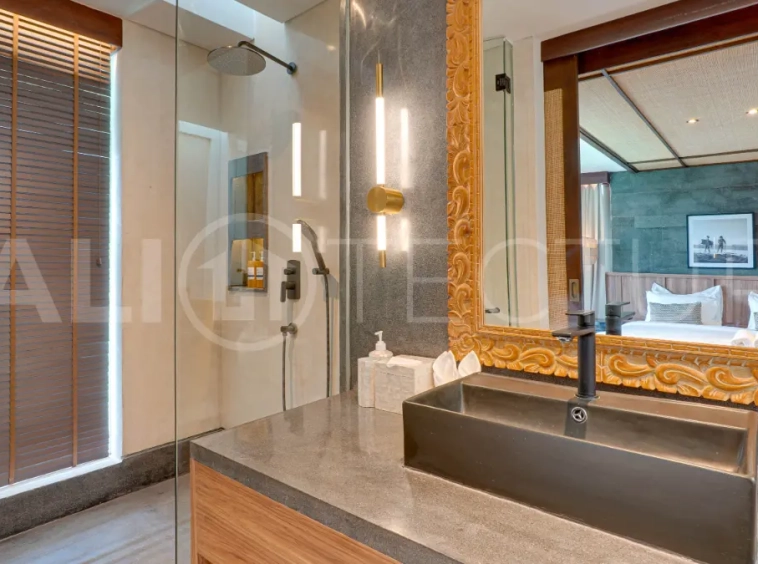 Brand New Luxury Freehold Villa with Private Pool in the Heart of Canggu1