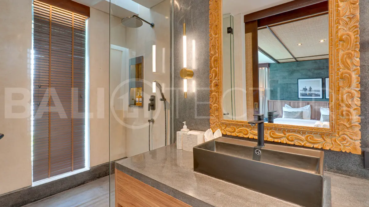 Brand New Luxury Freehold Villa with Private Pool in the Heart of Canggu1
