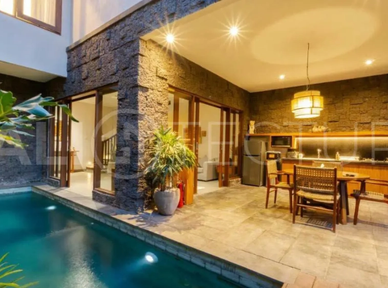 Freehold 5BR Villa Investment Near Batu Bolong Beach14
