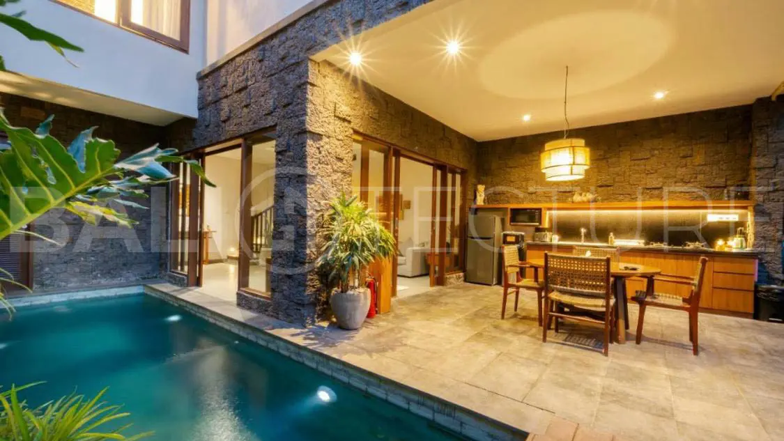 Freehold 5BR Villa Investment Near Batu Bolong Beach14