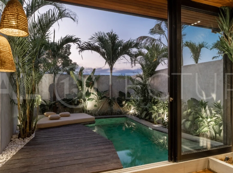 Off-plan 2-bedroom villa for sale near Bingin Beach, featuring traditional Balinese and contemporary architecture, a private 10 m² swimming pool, lush tropical surroundings, and fully furnished interiors.