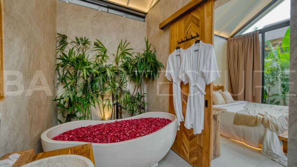Elegant-1-Bedroom-Brand-New-Villa-for-Sale-in-Uluwatu-6
