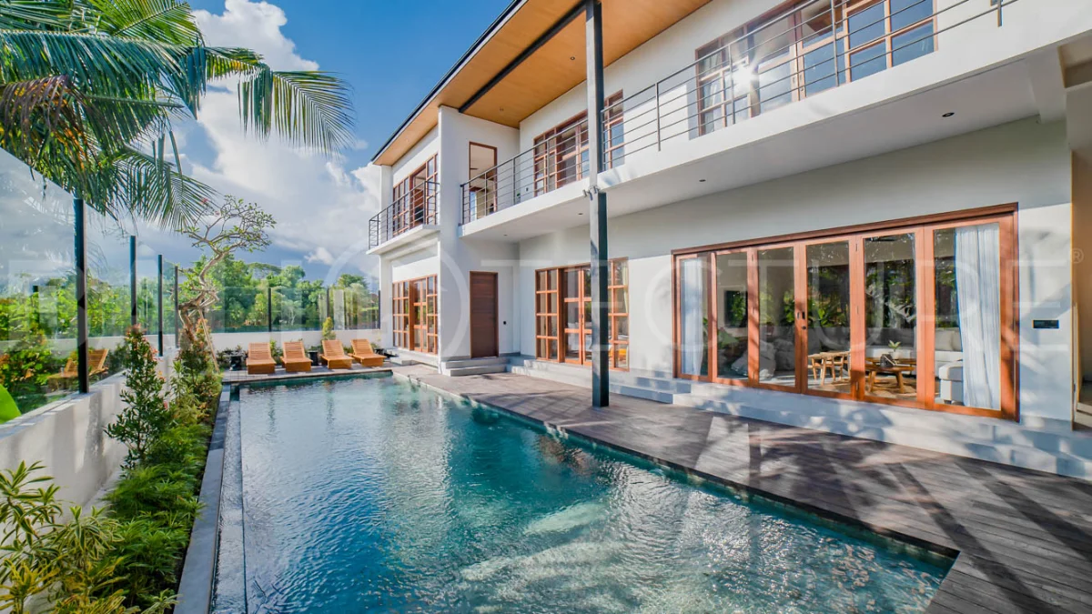 Fantastic-5-Bedroom-Ricefield-View-Villa-for-Sale-in-Cemagi-Beachside-12
