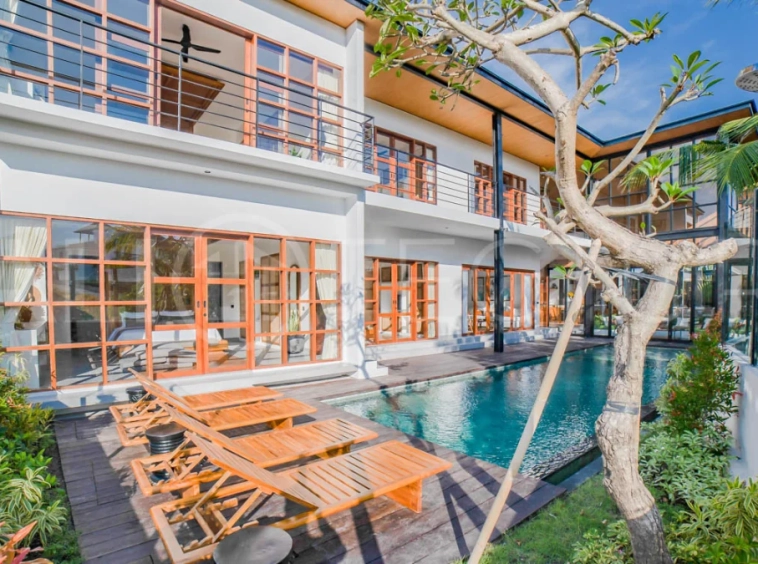 Fantastic-5-Bedroom-Ricefield-View-Villa-for-Sale-in-Cemagi-Beachside-13