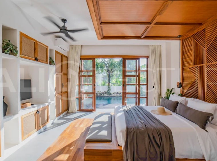 Fantastic-5-Bedroom-Ricefield-View-Villa-for-Sale-in-Cemagi-Beachside-15