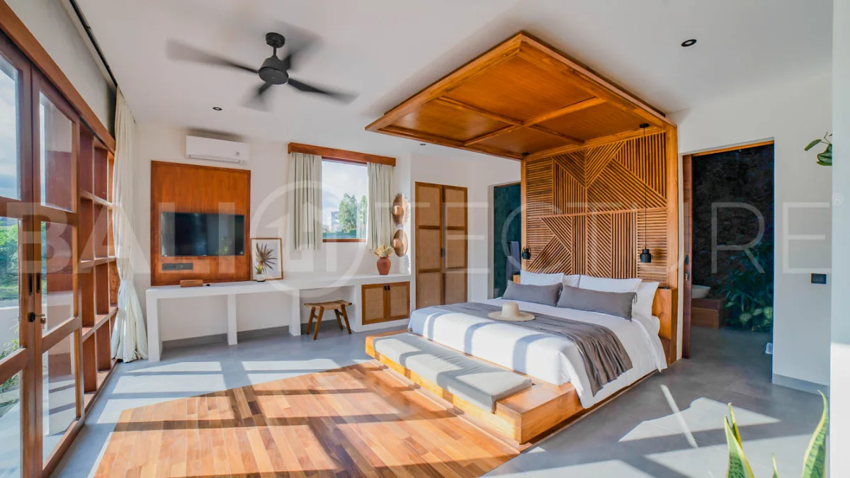 Fantastic-5-Bedroom-Ricefield-View-Villa-for-Sale-in-Cemagi-Beachside-17