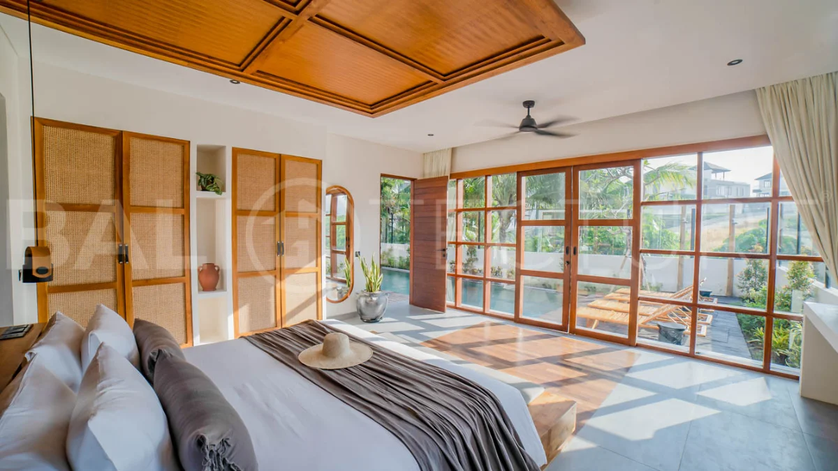 Fantastic-5-Bedroom-Ricefield-View-Villa-for-Sale-in-Cemagi-Beachside-18