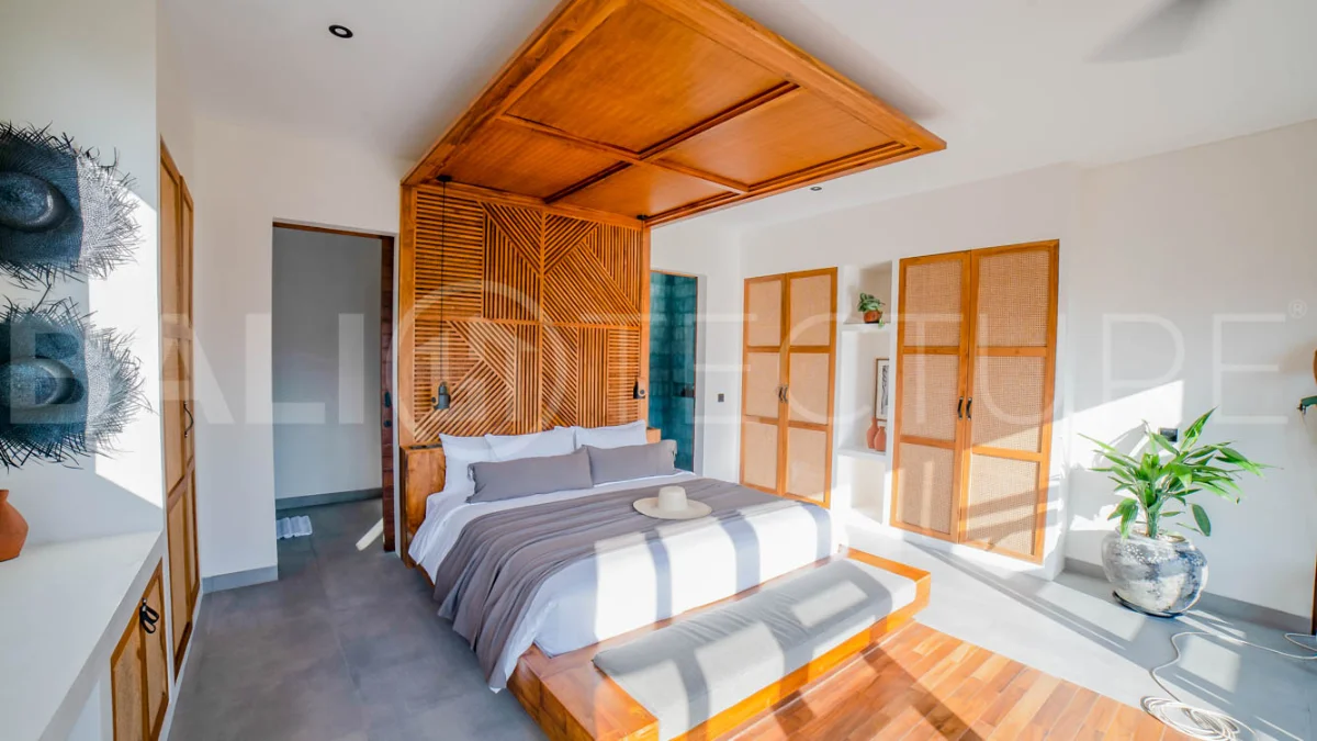 Fantastic-5-Bedroom-Ricefield-View-Villa-for-Sale-in-Cemagi-Beachside-3